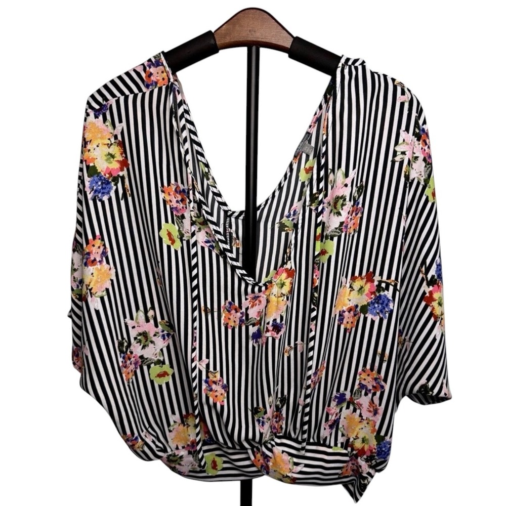 Charlotte‎ Russe Striped Floral Blouse Womens XS Black White Colorful Boho Top